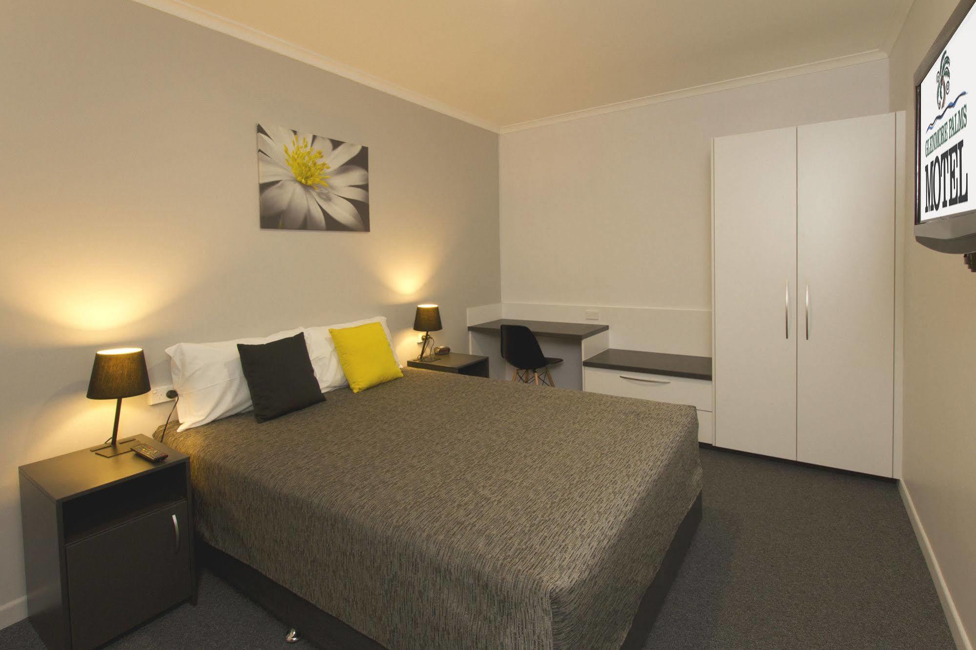 Glenmore Palms 4*