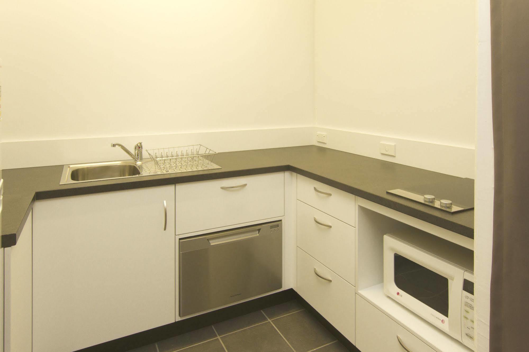 Motel Glenmore Palms 4*